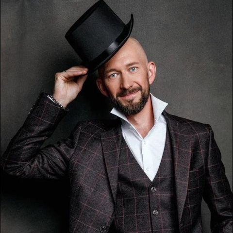 Фокусник Антон Козырь